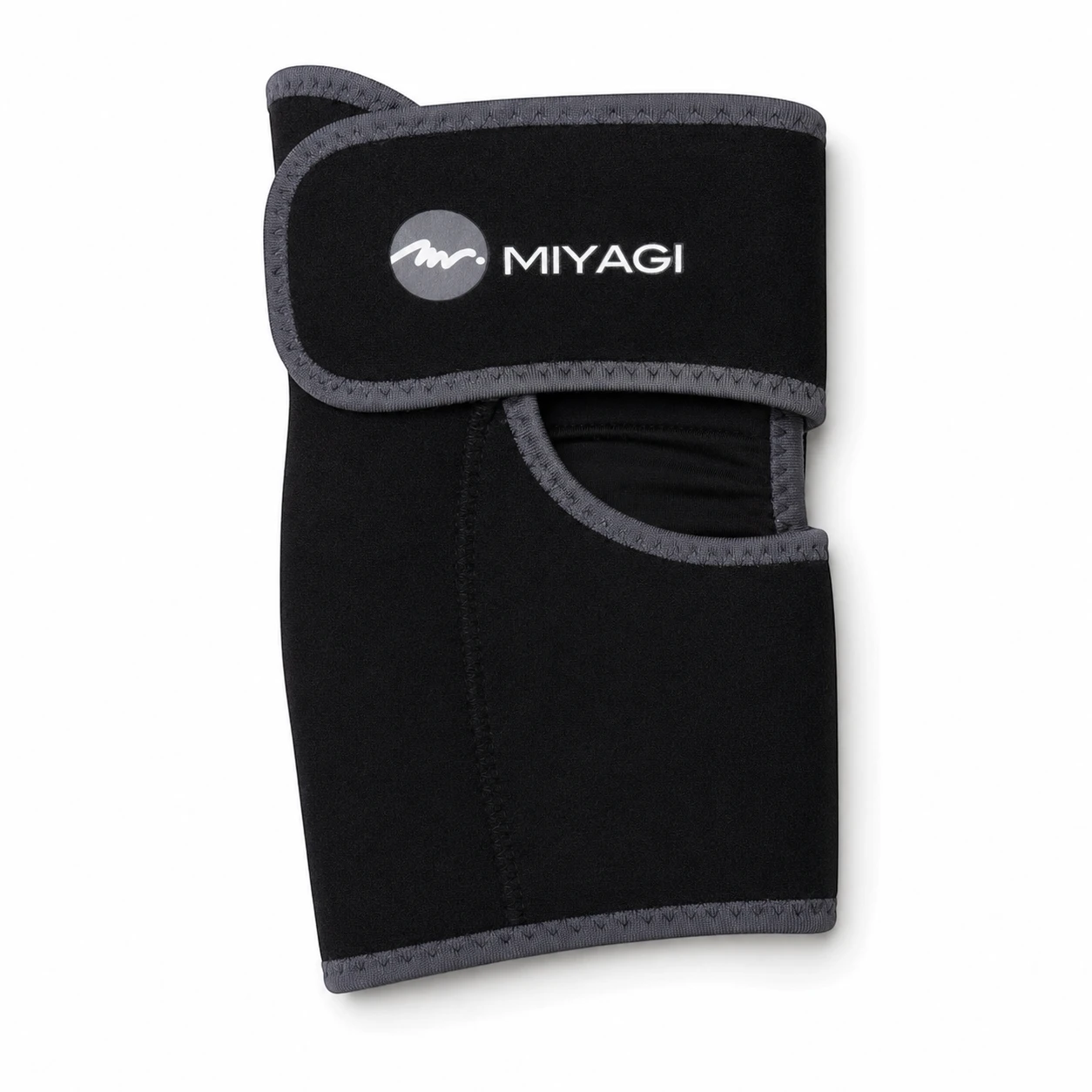 Codera de neopreno Miyagi M083B negra con ajuste, vista principal sobre fondo blanco.
