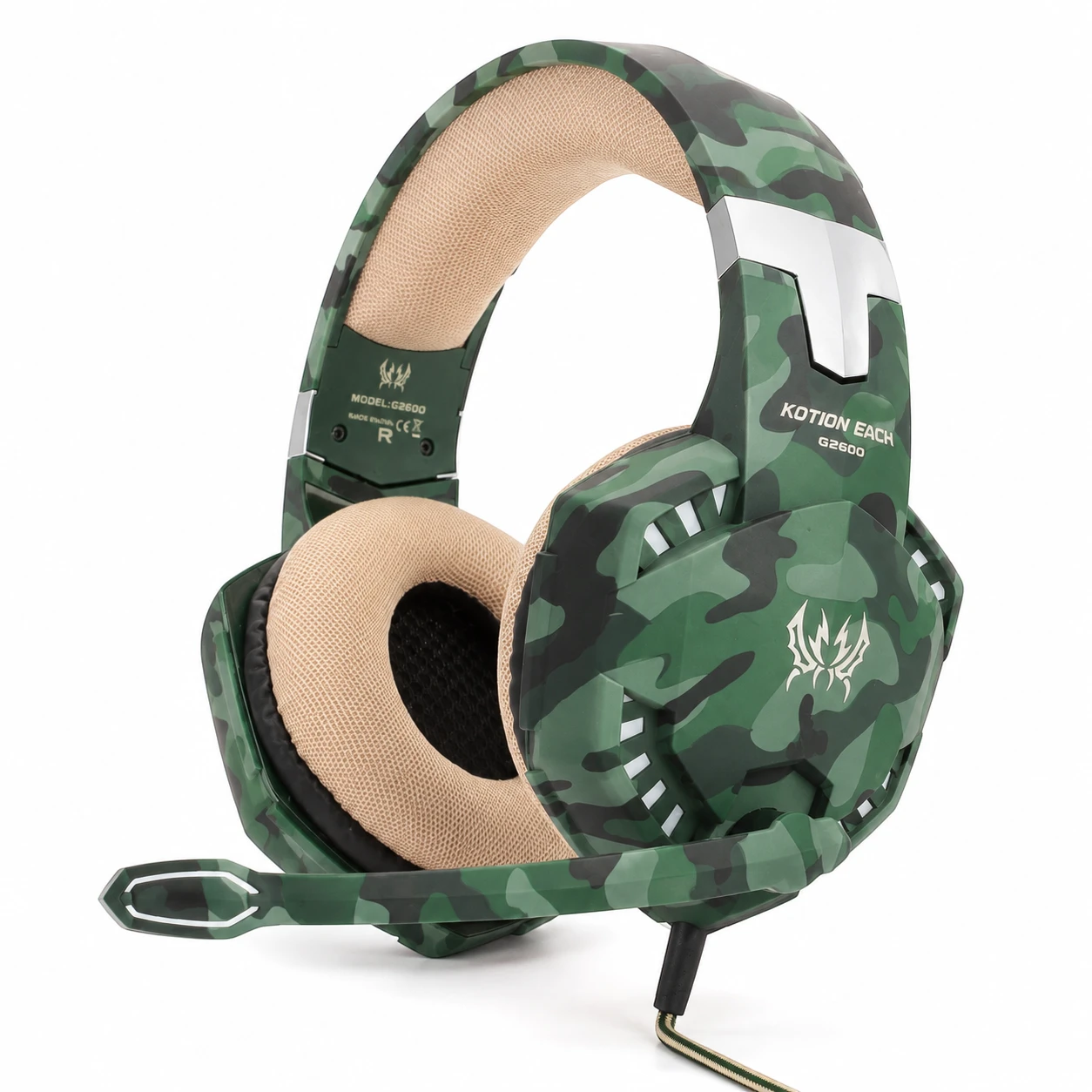 Diadema gamer Kotion Each G2600 camuflada con micrófono y almohadillas beige sobre fondo blanco.