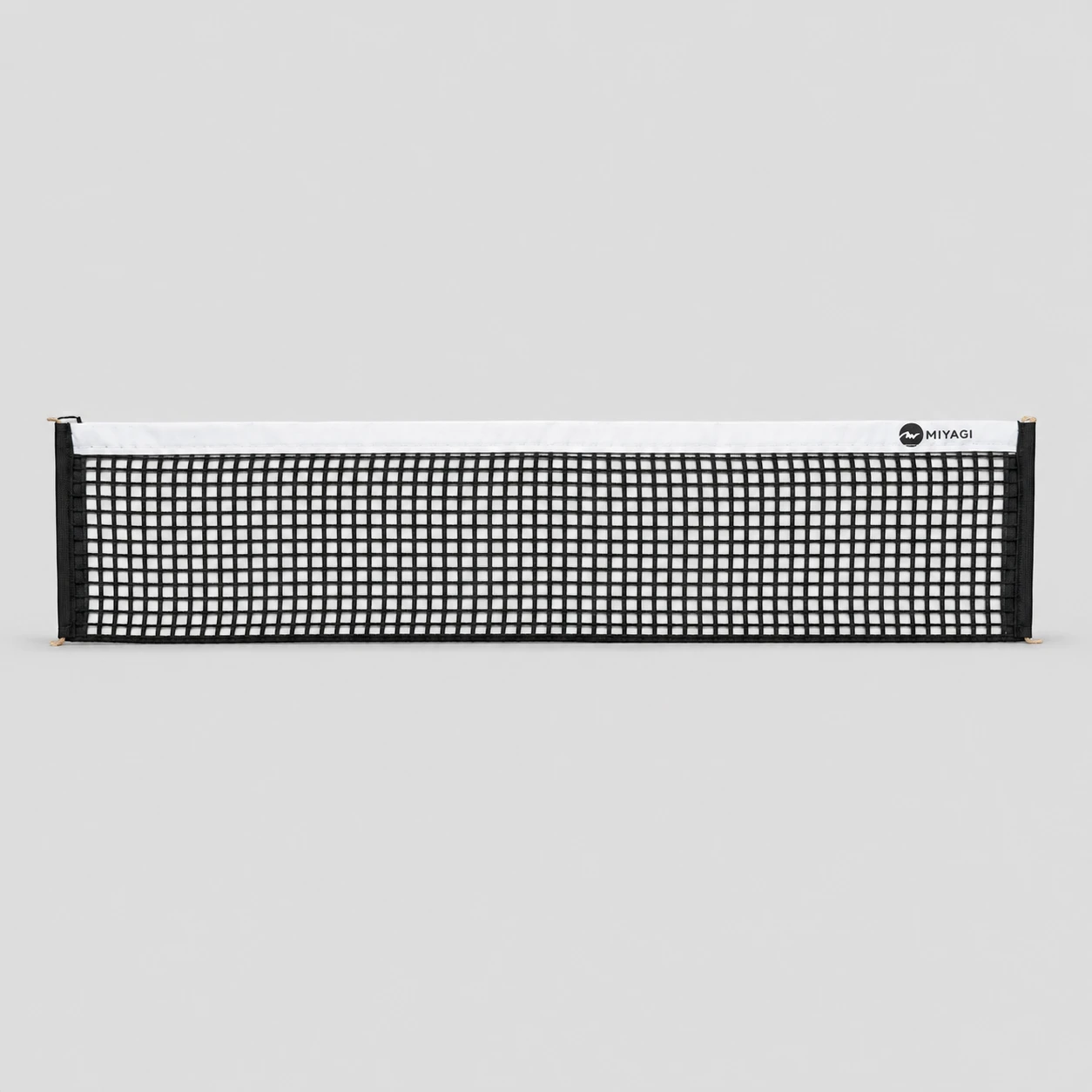 Malla Miyagi de algodón para tenis de mesa, medida 6 × 72 pulgadas, desplegada sobre fondo claro.