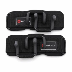 Par de muñequeras fitness Miyagi M167060 negras en vista frontal.